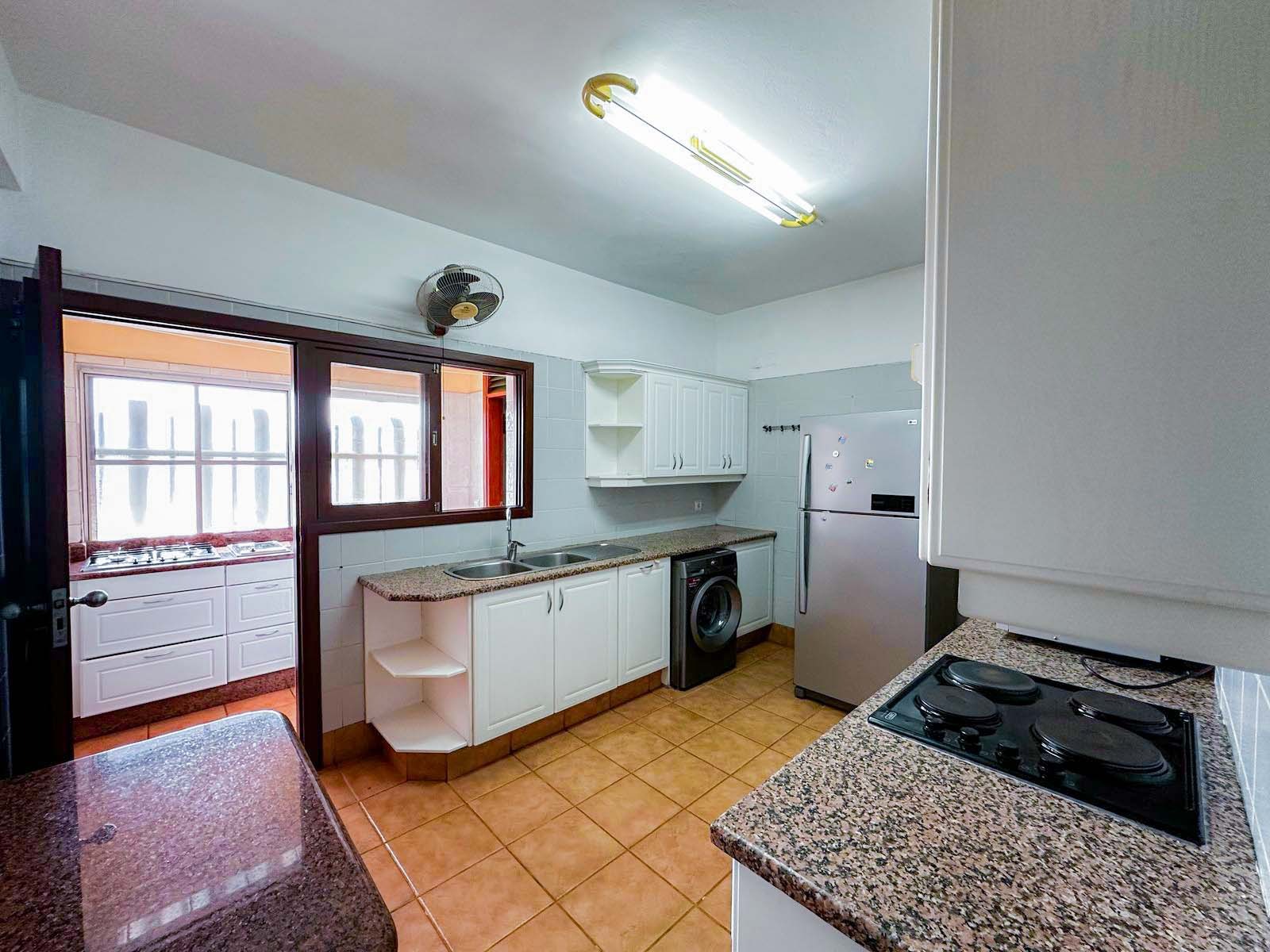 WhatsApp Image 2025-09-17 at 11.58.33 (2)