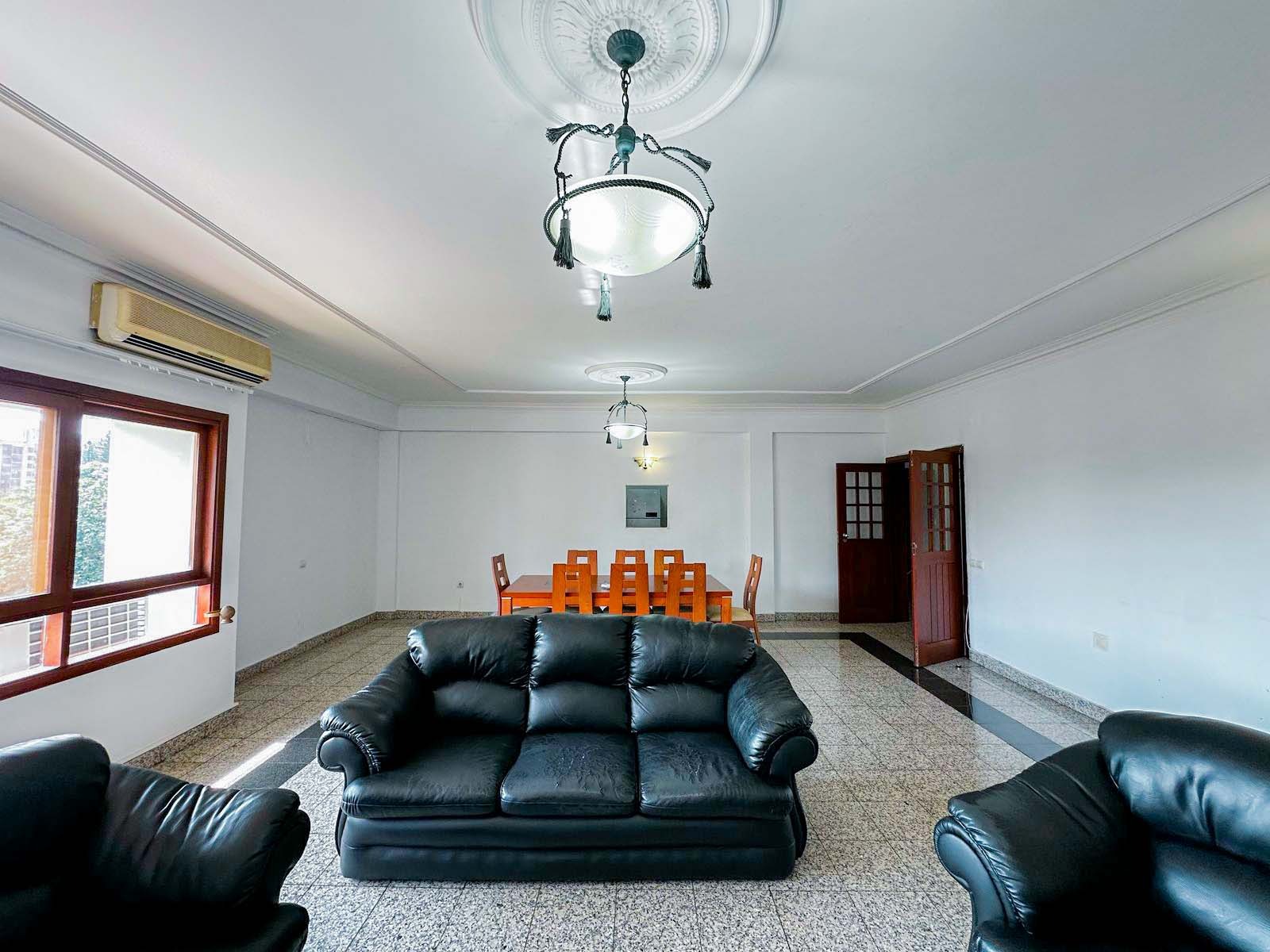 WhatsApp Image 2025-09-17 at 11.58.36 (1)