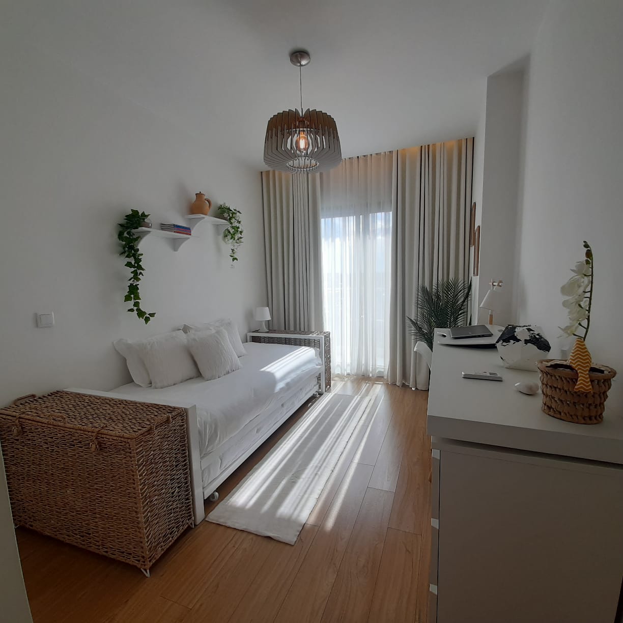 WhatsApp Image 2025-09-17 at 12.00.32