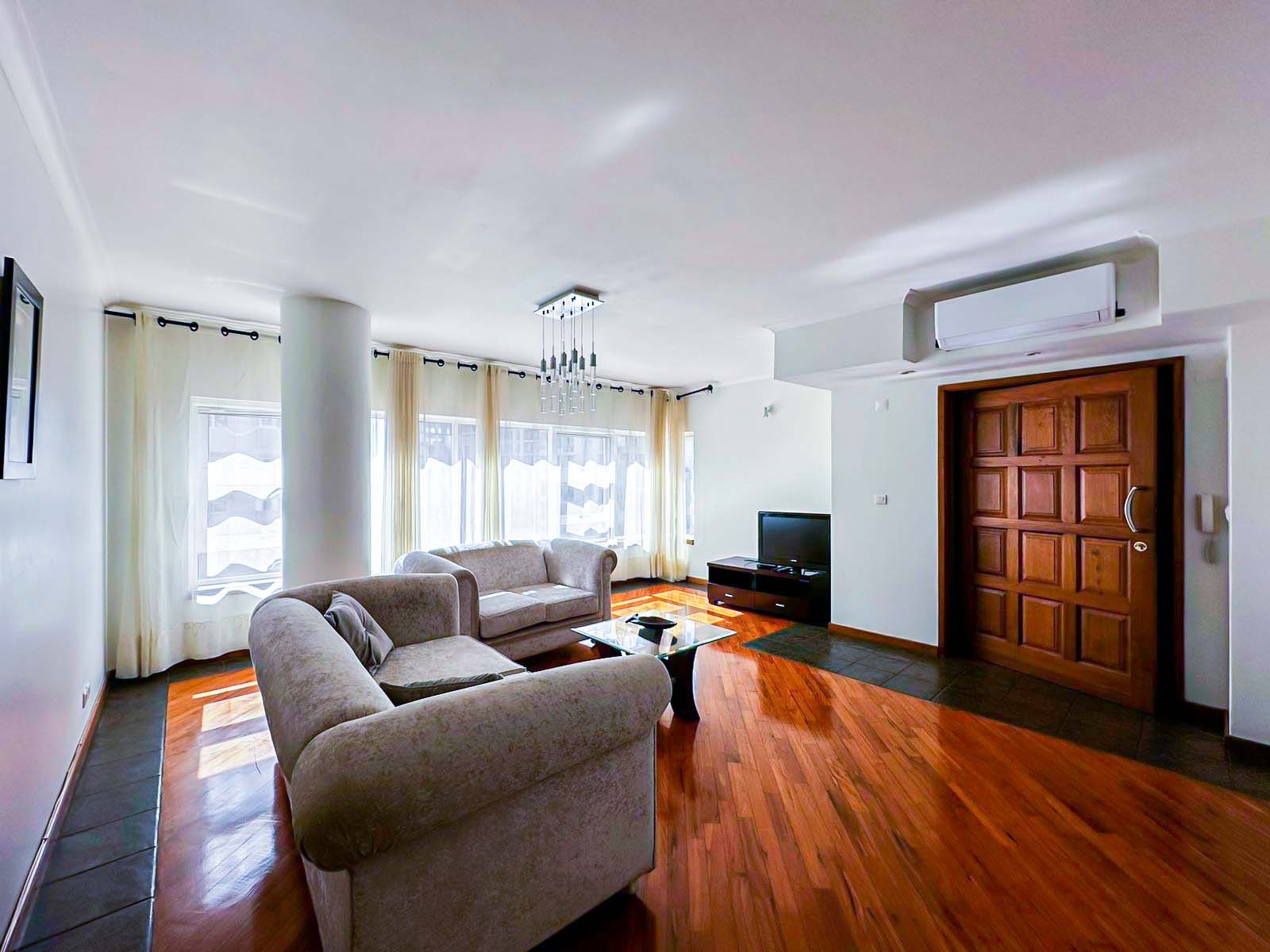 WhatsApp Image 2025-09-17 at 12.03.40