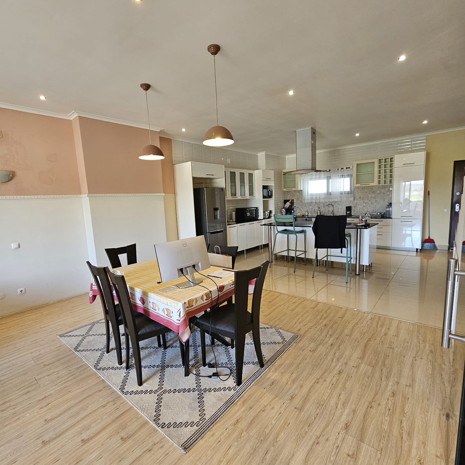 WhatsApp Image 2025-09-20 at 13.36.04