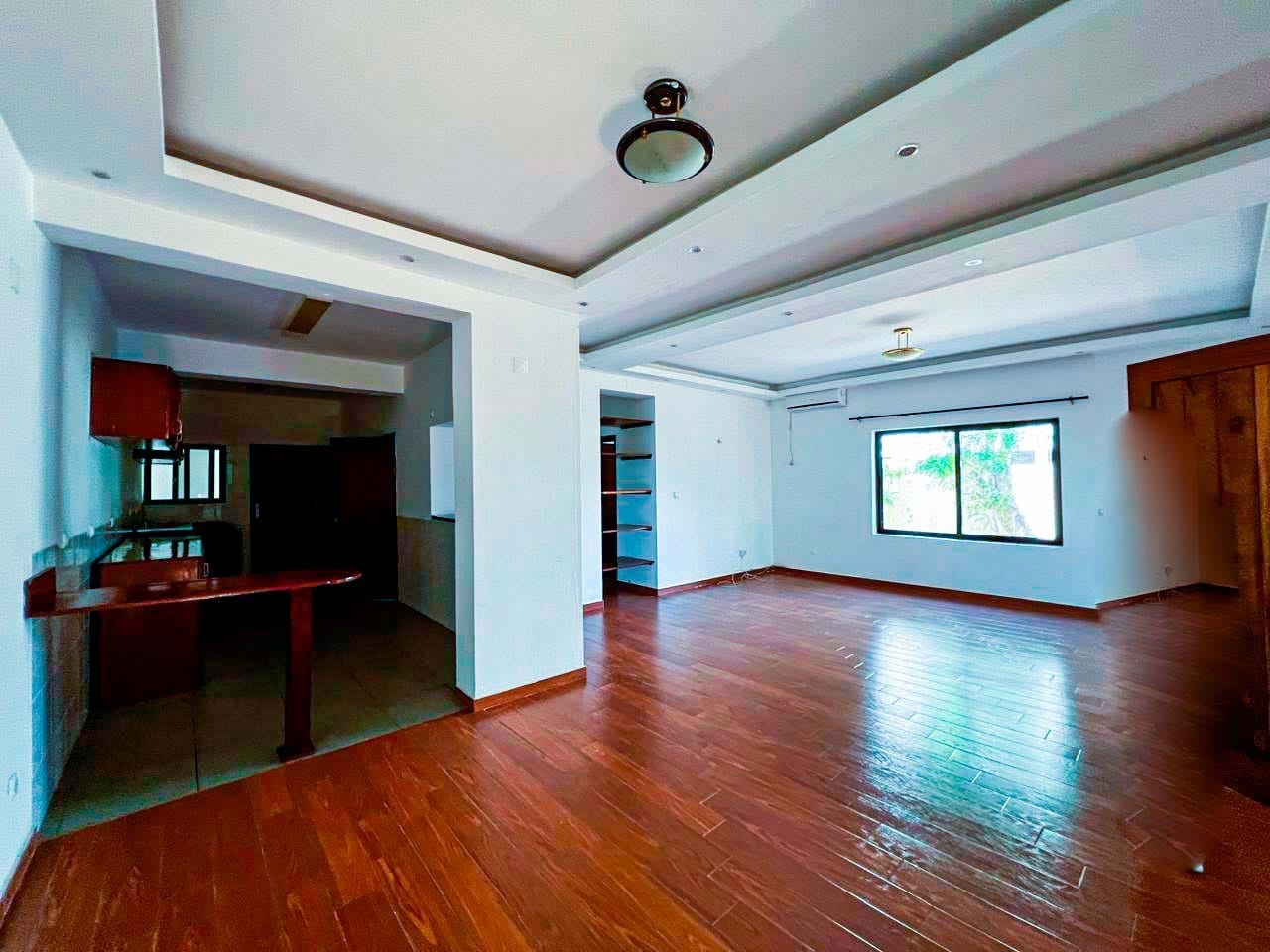 WhatsApp Image 2025-09-27 at 16.37.09 (1)