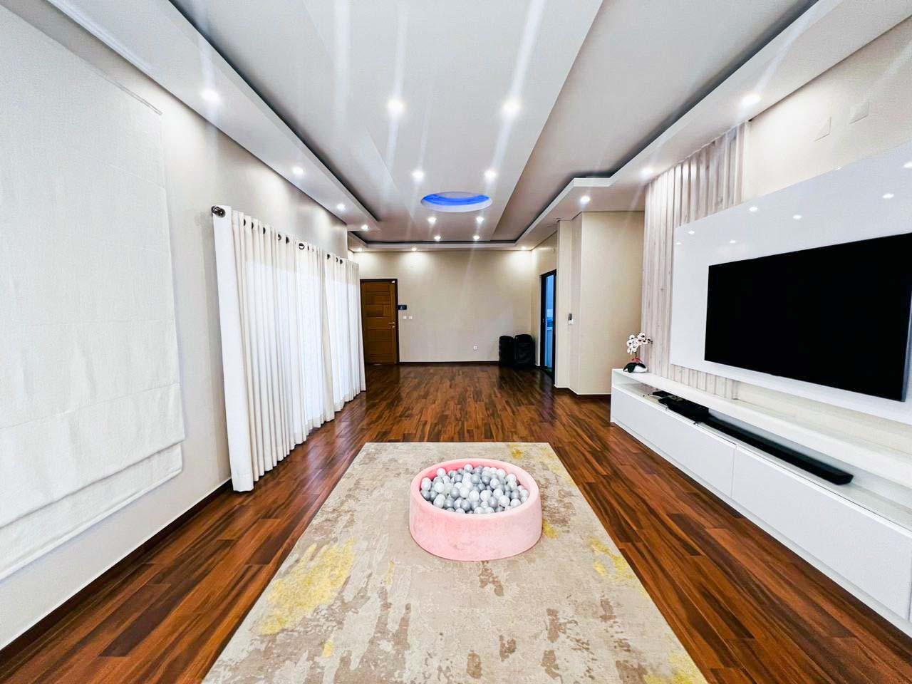 WhatsApp Image 2025-09-27 at 16.39.03