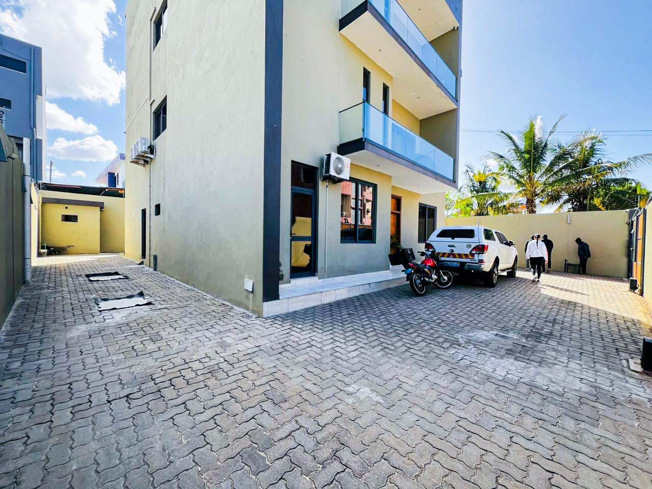 WhatsApp Image 2025-09-27 at 16.39.05 (1)