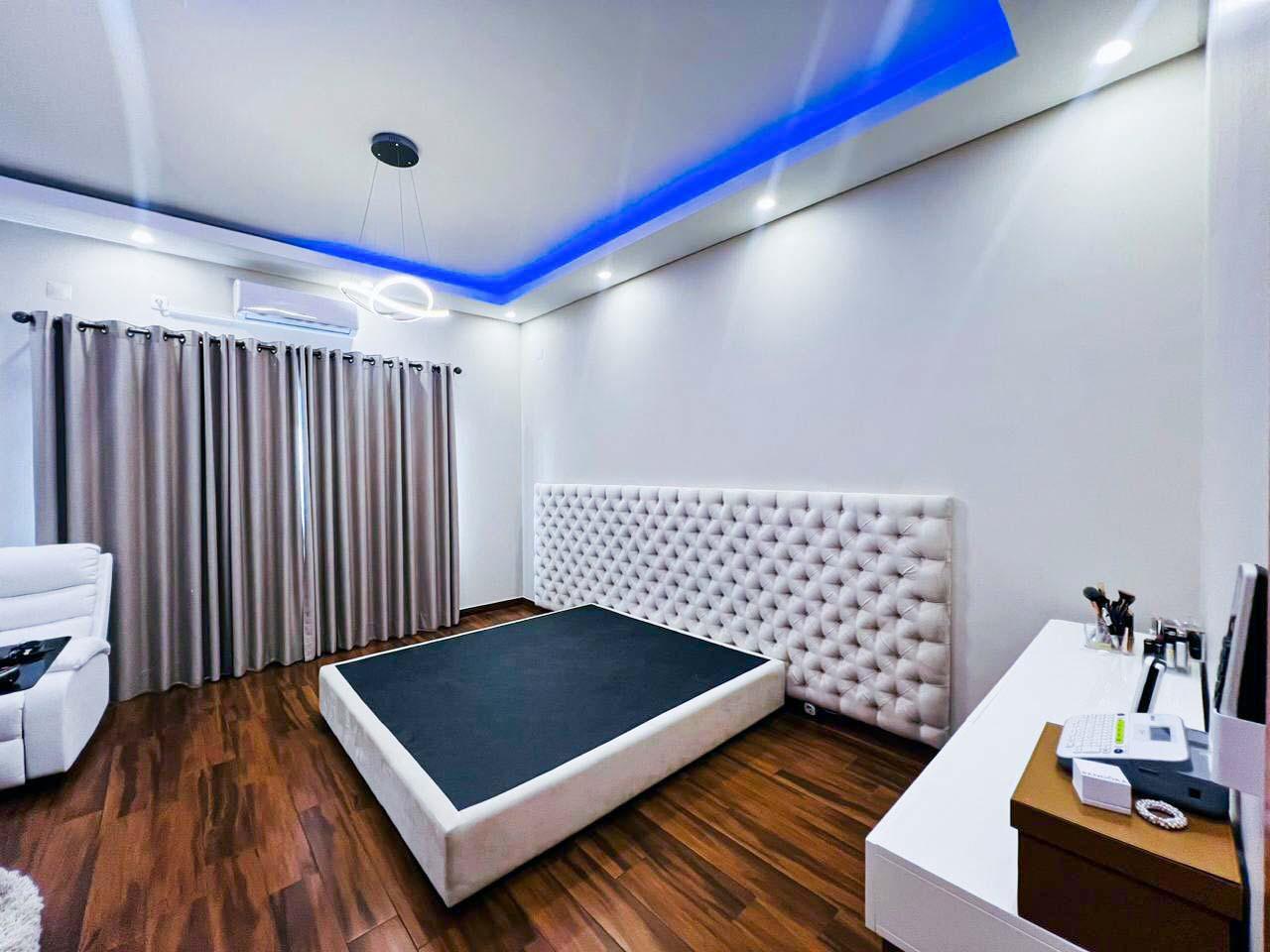 WhatsApp Image 2025-09-27 at 16.39.07 (2)