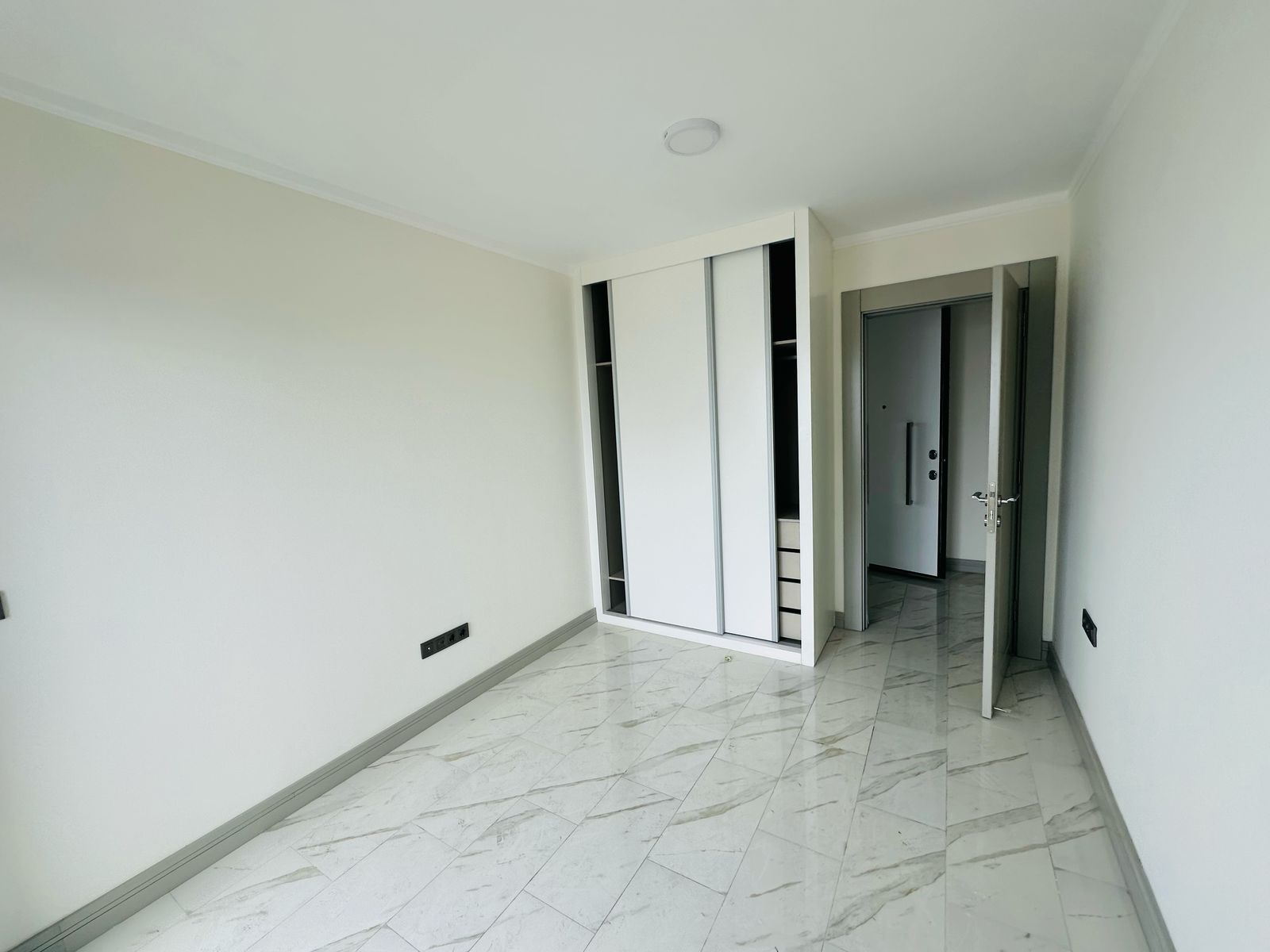 WhatsApp Image 2025-10-01 at 21.03.06 (1)