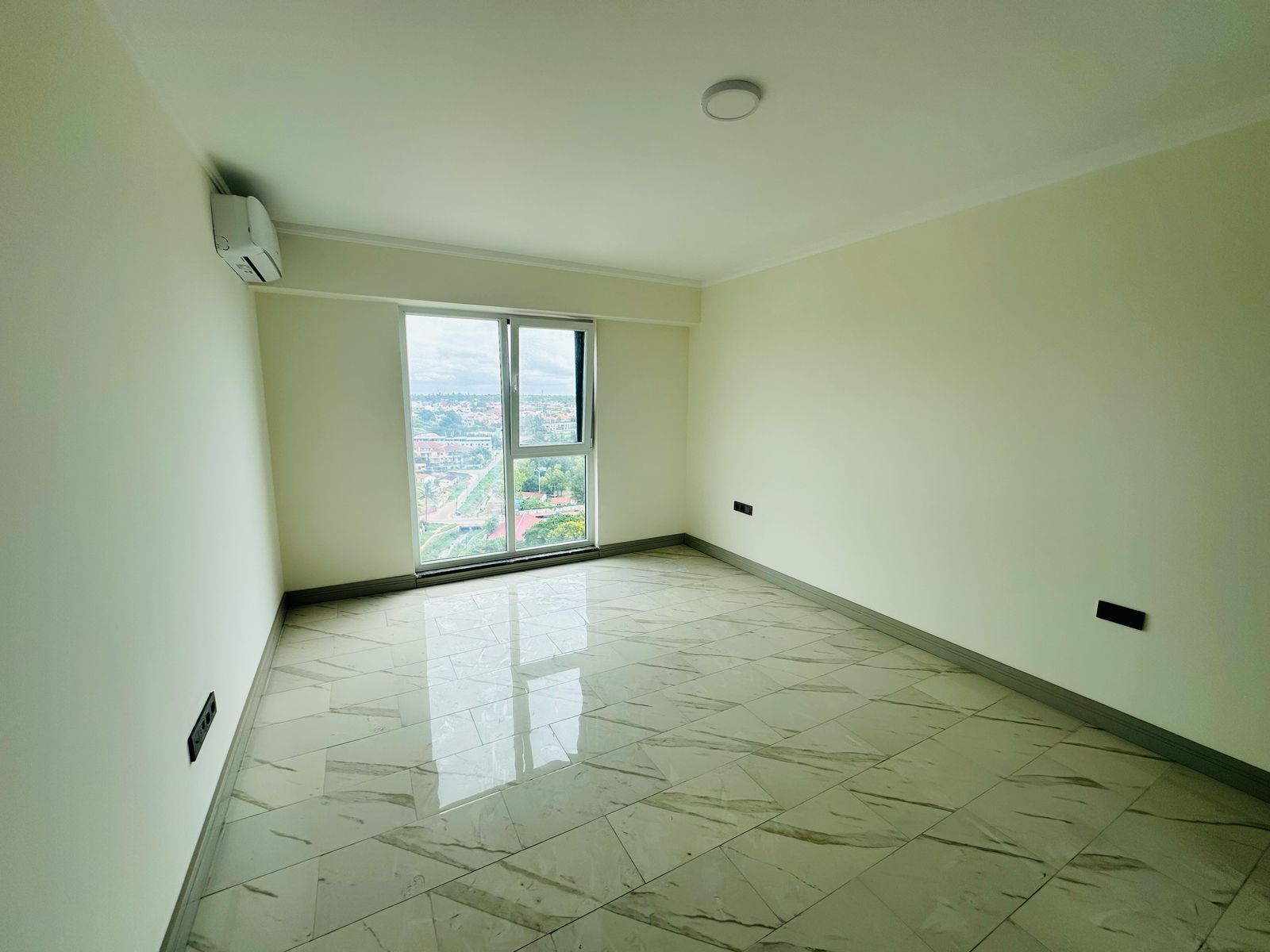 WhatsApp Image 2025-10-01 at 21.03.07