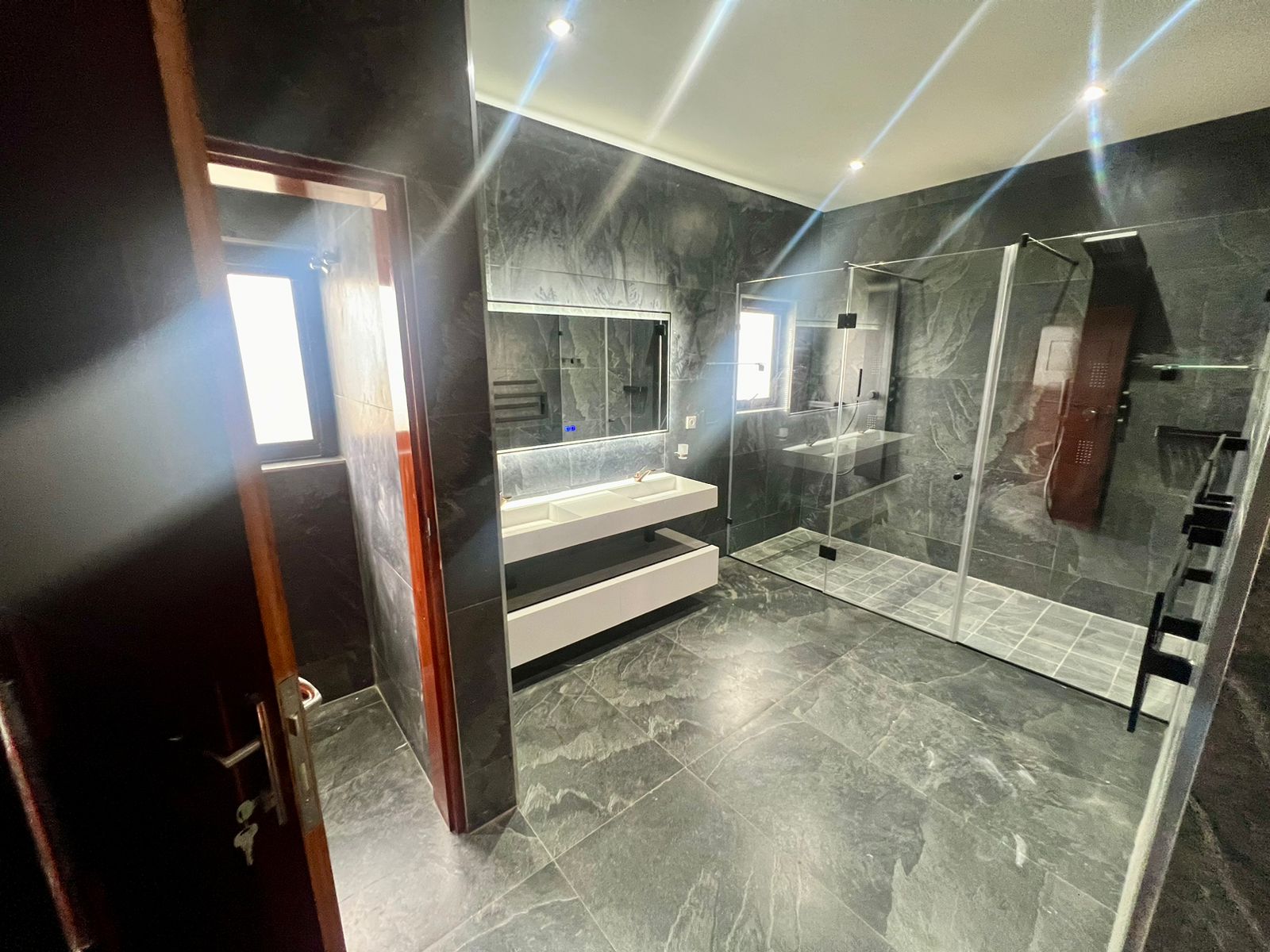 WhatsApp Image 2025-10-01 at 21.05.23