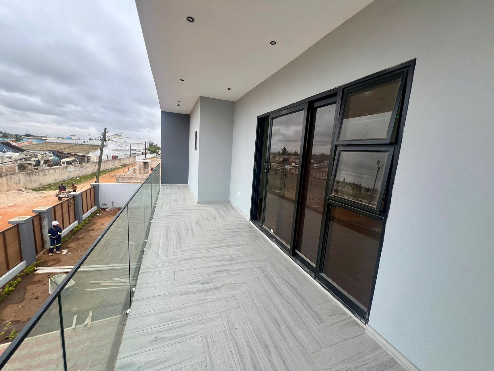 WhatsApp Image 2025-10-01 at 21.05.24 (1)