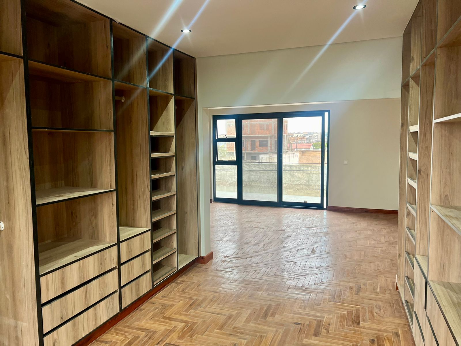 WhatsApp Image 2025-10-01 at 21.05.26 (1)