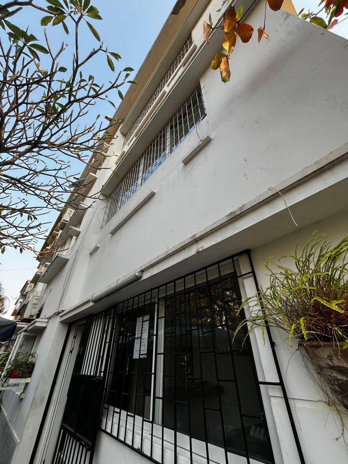 WhatsApp Image 2025-10-01 at 21.11.01