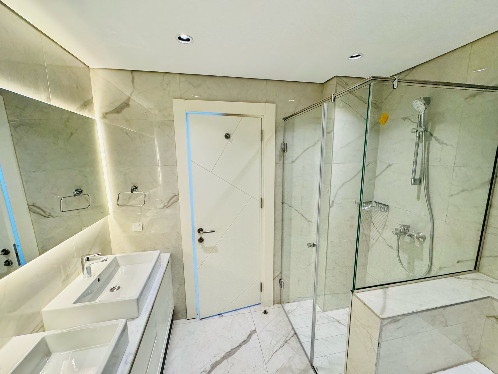 WhatsApp Image 2025-10-01 at 21.24.55