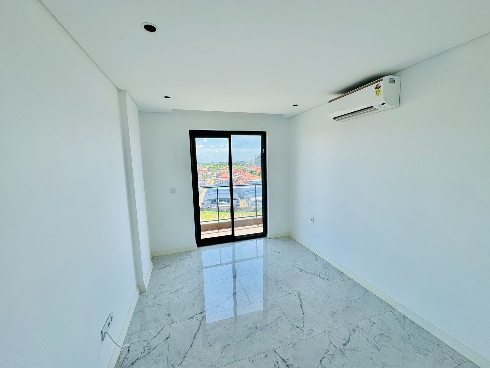 WhatsApp Image 2025-10-01 at 21.25.07