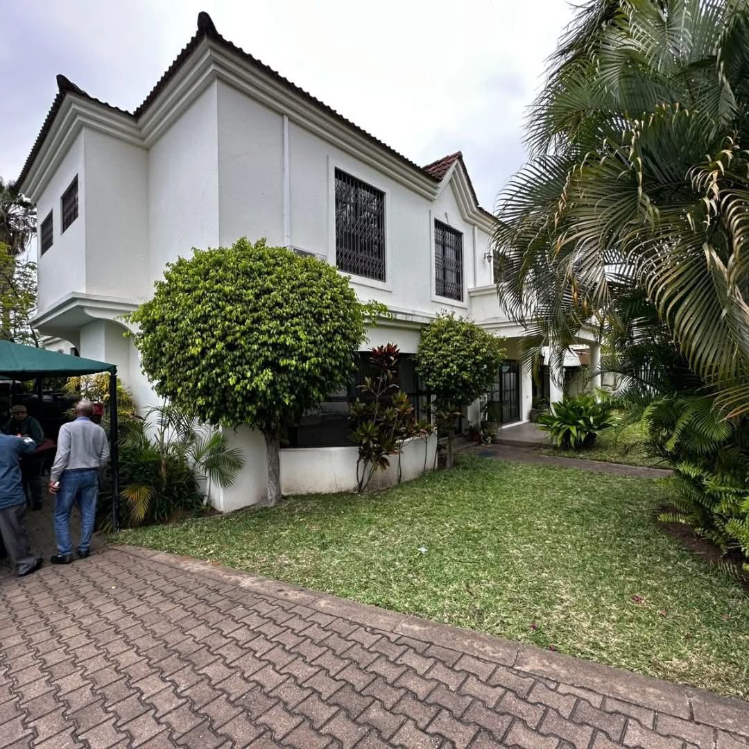 WhatsApp Image 2025-10-07 at 09.27.39