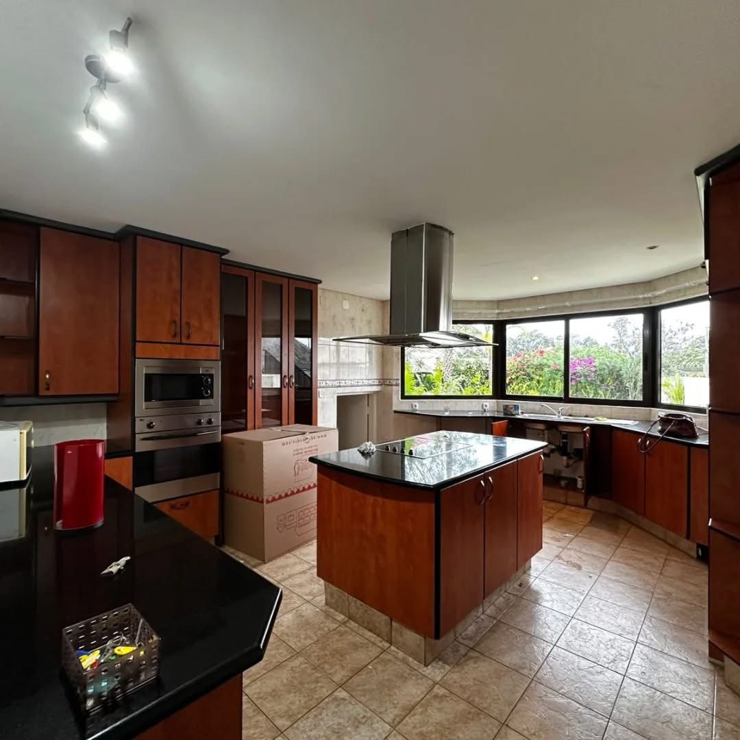 WhatsApp Image 2025-10-07 at 09.27.40 (2)