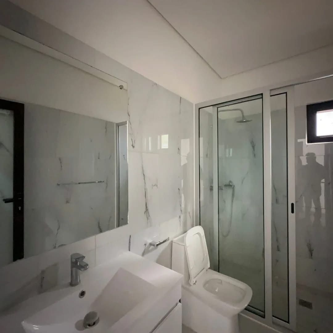 WhatsApp Image 2025-10-07 at 09.31.33 (2)