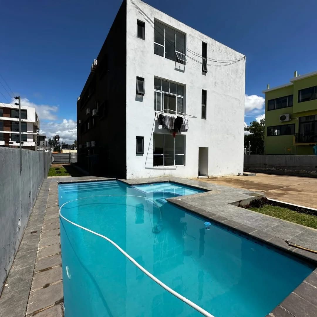 WhatsApp Image 2025-10-07 at 09.31.33