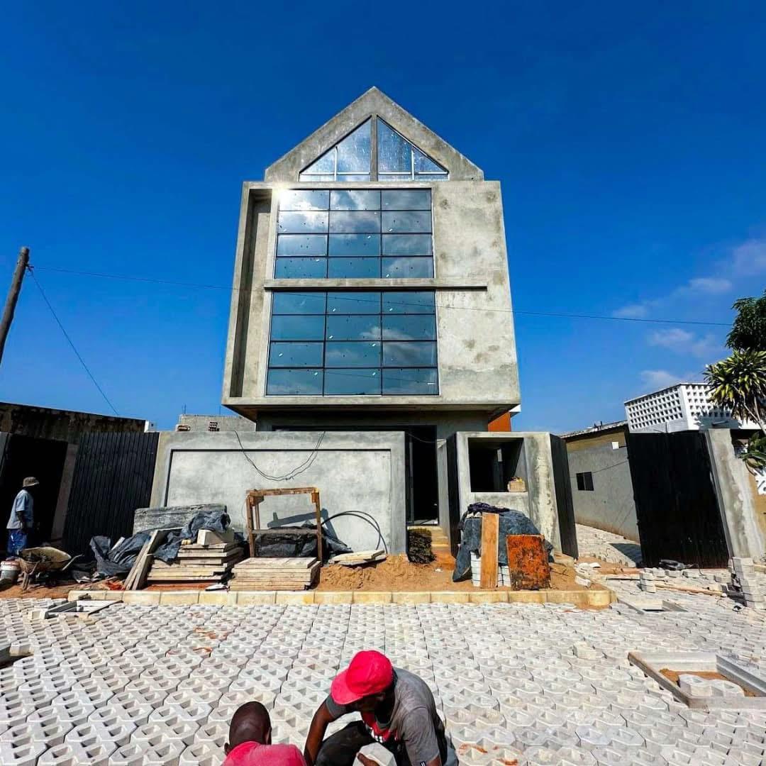 WhatsApp Image 2025-10-07 at 09.36.56