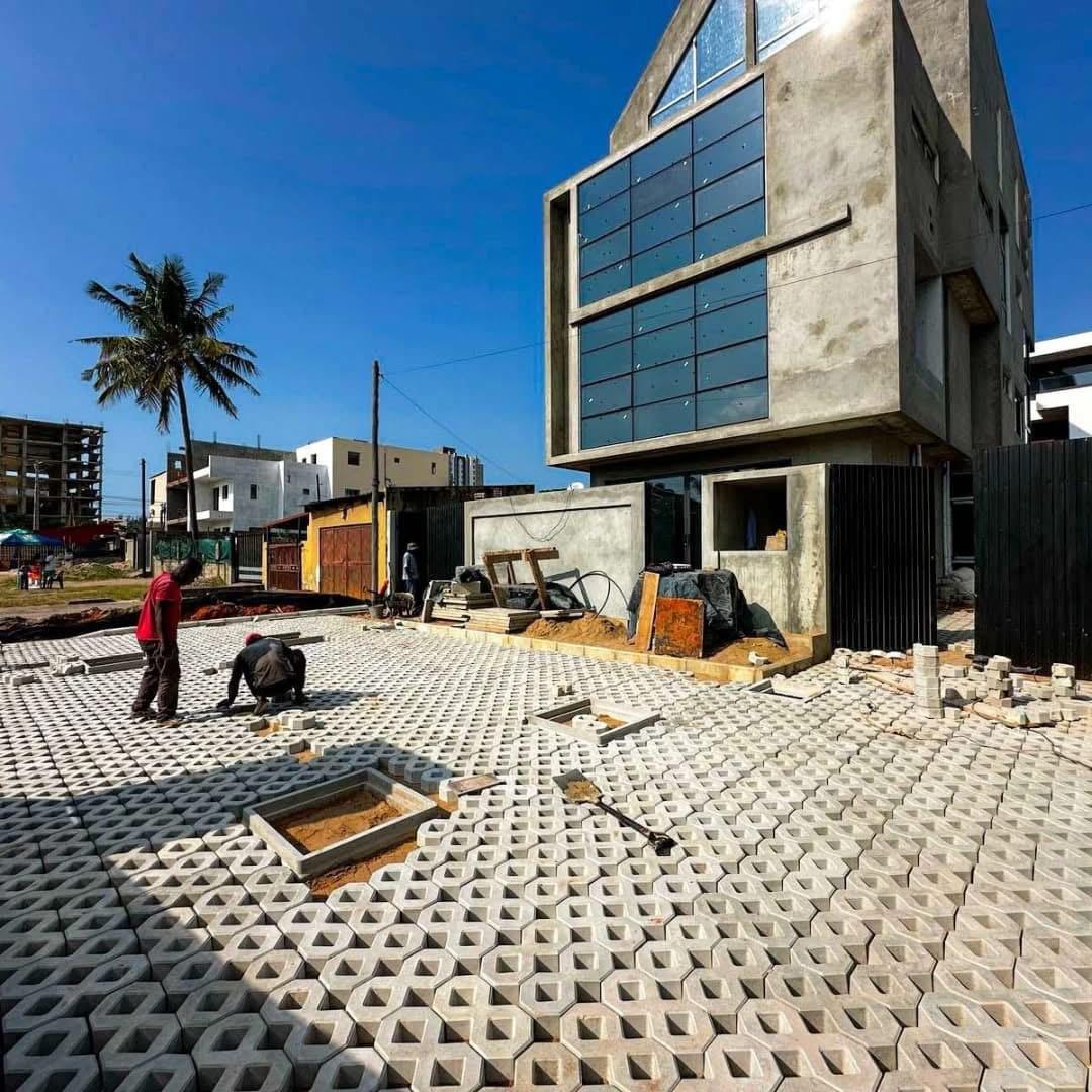 WhatsApp Image 2025-10-07 at 09.36.57 (1)