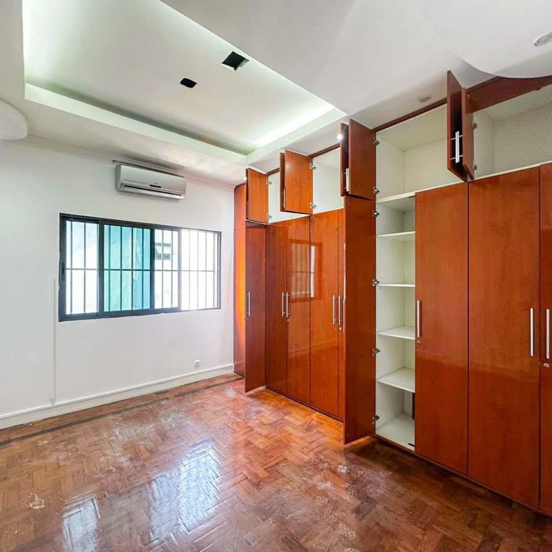 WhatsApp Image 2025-10-07 at 09.41.32