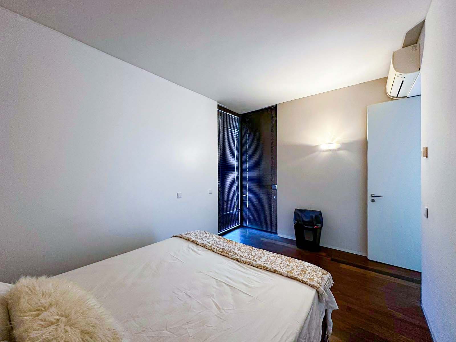 WhatsApp Image 2025-10-09 at 19.05.34